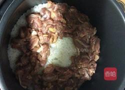 窝蛋牛肉饭的做法图解2
