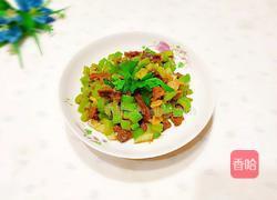芹菜炒牛腱的做法图解1