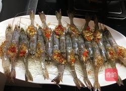 0失败的宴请大菜（蒜茸粉丝蒸虾）的做法图解5