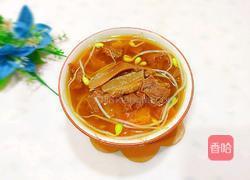 大脚菌豆芽牛腱汤的做法图解1
