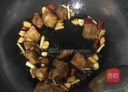 土豆烧排骨的做法图解6