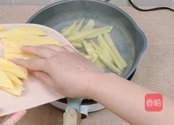 椒盐味的烤薯条的做法图解2