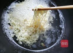 鸡蛋炒面的做法图解4
