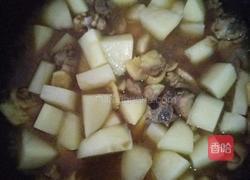 土豆焖鸡肉的做法图解11