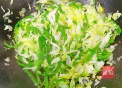 甘蓝炒辣椒的做法图解7