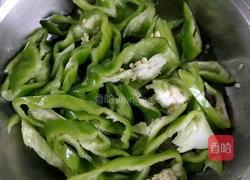 青椒莴笋的做法图解2