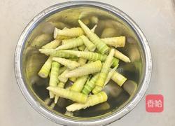 雪菜炒竹笋的做法图解1