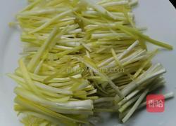 韭黄炒肉丝的做法图解5