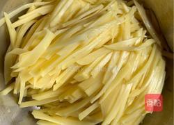 凉拌麻辣土豆丝的做法图解1