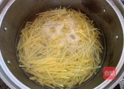 凉拌麻辣土豆丝的做法图解4