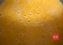 鸡蛋虾皮韭菜玉米饼的做法图解3