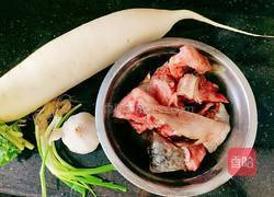 白萝卜鱼头汤的做法图解2