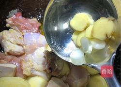 酱香土豆炖鸡块的做法图解7