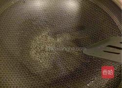 胡椒粉嫩滑豆腐的做法图解2
