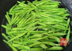 肉末四季豆角丝的做法图解3