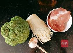 西兰花蒸肉末的做法图解2