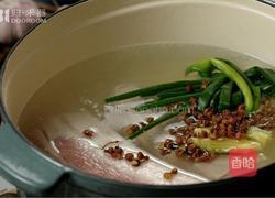 归禾小食堂|秘制蒜泥白肉，夏日份美味的做法图解1