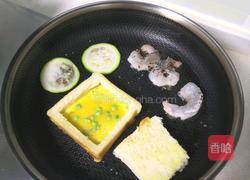 虾肉三明治的做法图解1