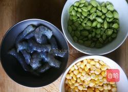 逗逗虾（玉米青豆炒虾仁）的做法图解1