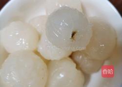 荔枝苏打气泡水的做法图解1