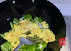 菜椒虾仁炒鸡蛋的做法图解7
