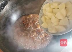 土豆焖红烧肉的做法图解6