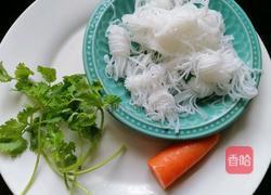 凉拌魔芋丝的做法图解1
