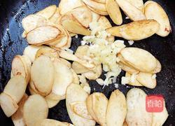 黄油黑椒茭白的做法图解12