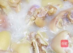 猪蹄浓汤的做法图解5