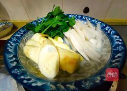 鲫鱼鸡蛋汤的做法图解1