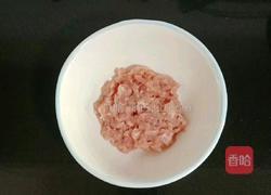 饺子皮版时蔬肉饼的做法图解1