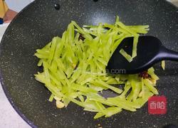 清炒青笋的做法图解3