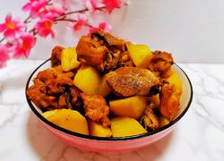 鸡肉炖土豆
