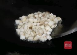 杏鲍菇炒牛肉粒的做法图解5