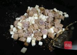 杏鲍菇炒牛肉粒的做法图解7