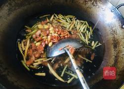 酸辣肠子汤的做法图解2