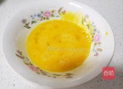 鸭蛋炒莴笋的做法图解3