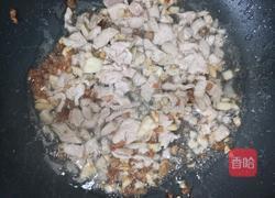 肉沫鸡蛋炒洋葱豆角的做法图解2