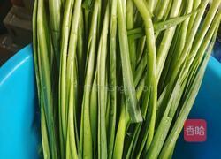 韭菜鸡蛋火腿饼的做法图解2