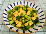 青瓜炒鸡丁