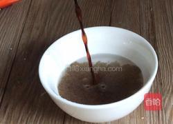 青红椒口蘑炒鸡蛋的做法图解4