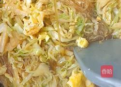 洋白菜炒粉丝的做法图解9