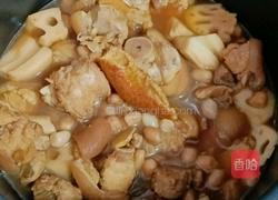 莲藕花生炖猪脚的做法图解15