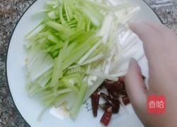 韭黄肉丝的做法图解2