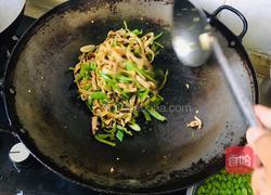 青椒豆皮炒肉丝的做法图解11