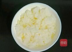 银耳红枣马蹄糖水的做法图解2