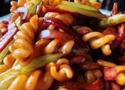 中西合璧低脂低卡｜5分钟酸甜咸香炒意粉 深夜食堂风的做法图解10