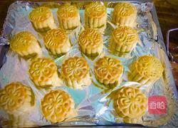 广式豆沙月饼的做法图解11