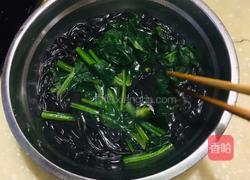 炝拌蕨根粉的做法图解5