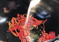 红椒炒韭菜的做法图解3